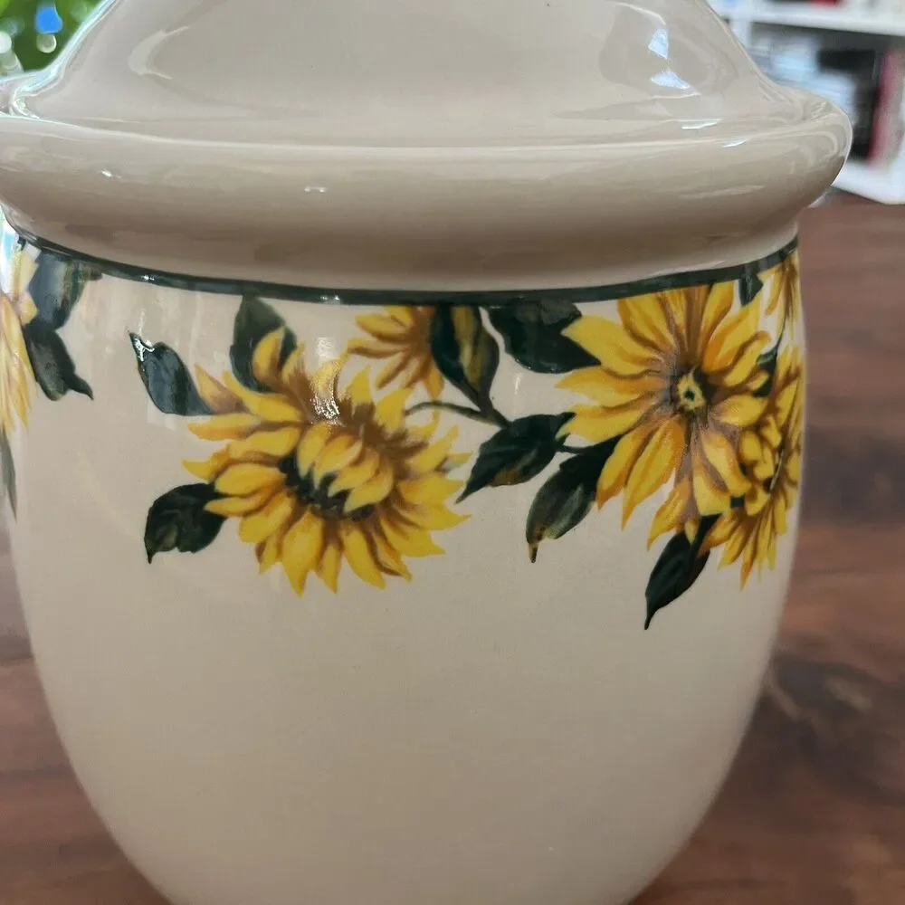 Vintage Thomson Pottery Sunflower Cookie Jar Canister and Lid 8 ⅝